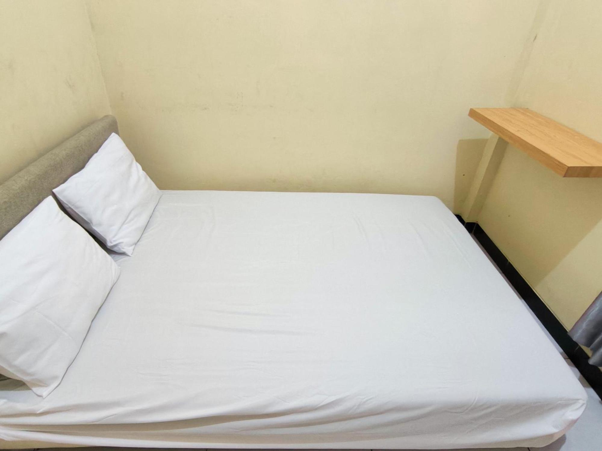 Nn Guesthouse Solo Kültér fotó