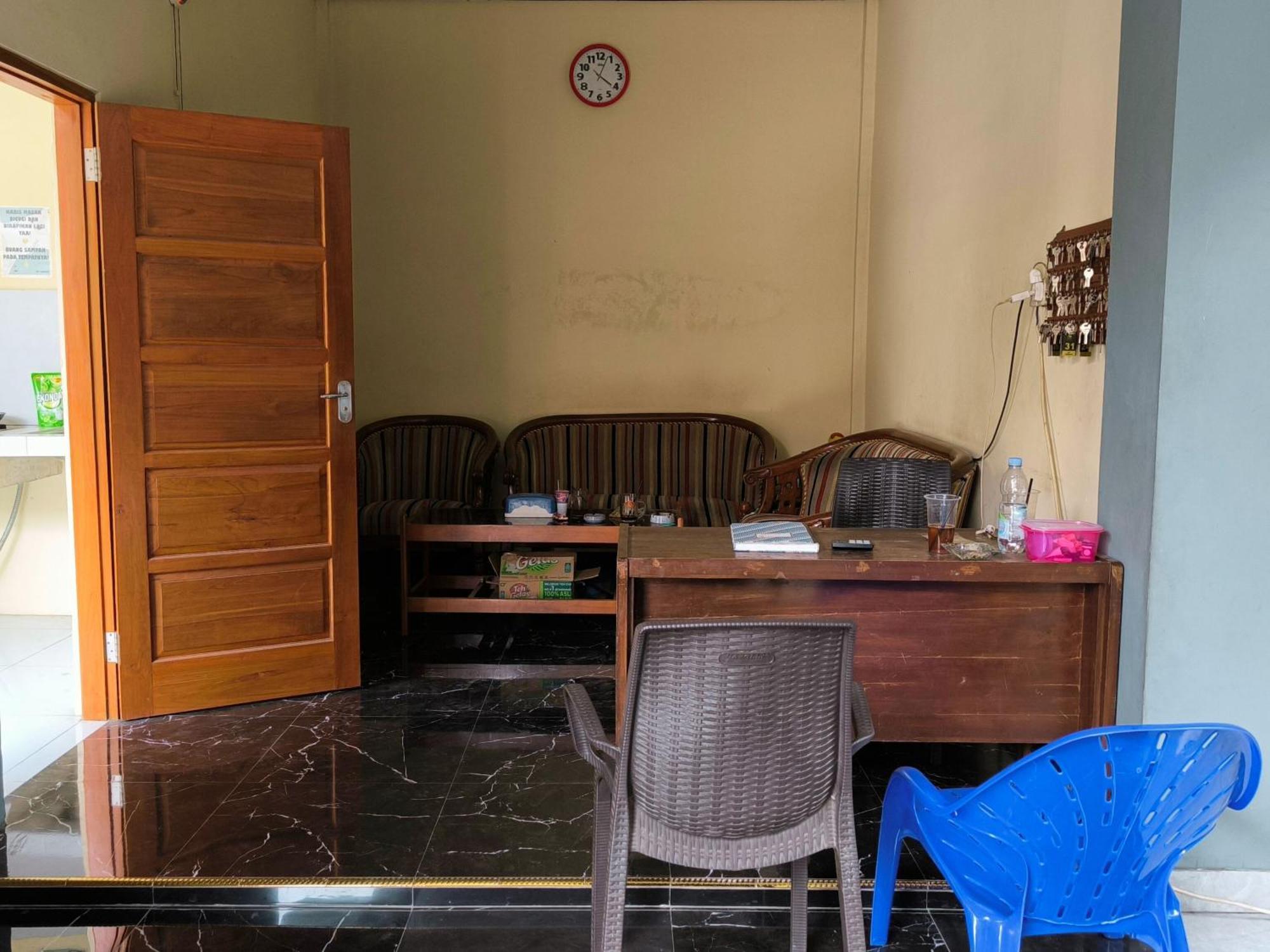 Nn Guesthouse Solo Kültér fotó